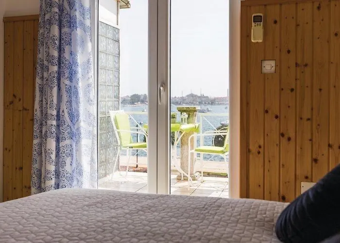 Maria דירה אומאג